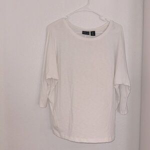 Lightweight workout tops by Rachael, Zoe size large with bat wings to the side